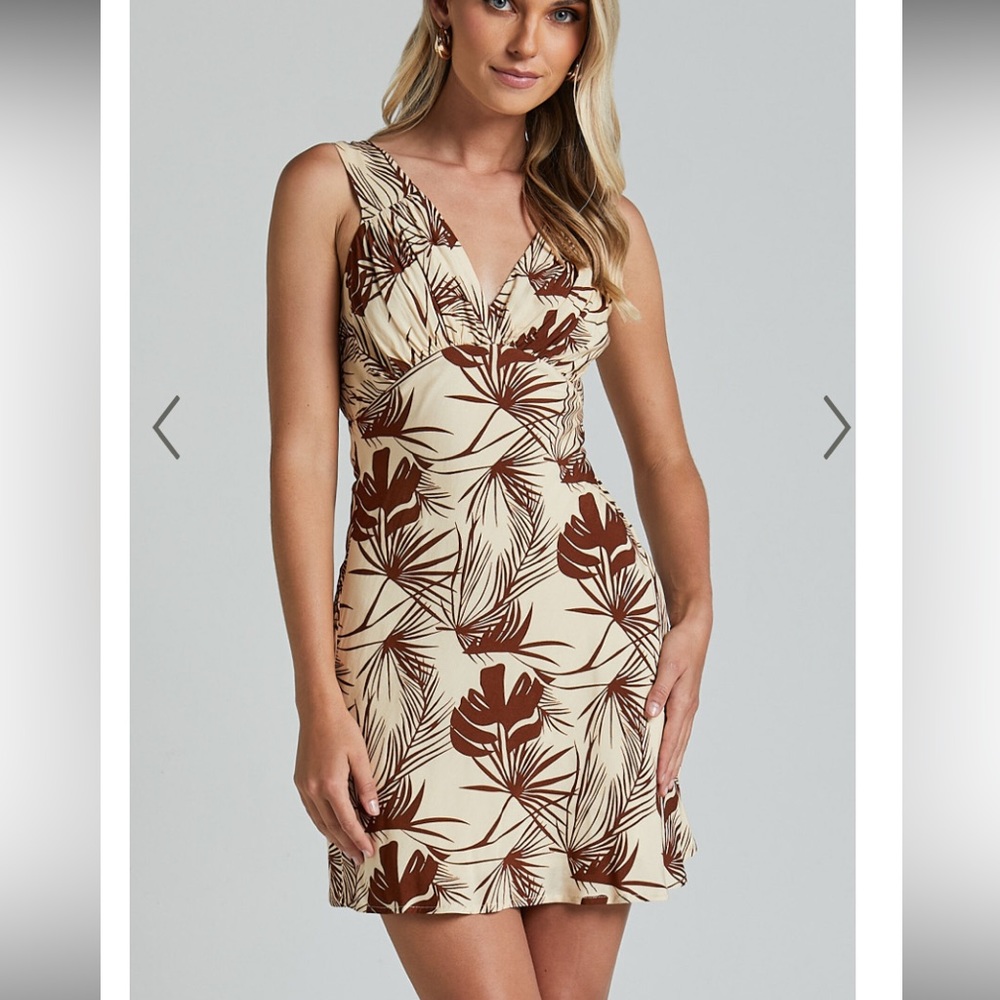 KIM MINI DRESS - V NECK EMPIRE WAIST A LINE DRESS IN BEIGE PALM TREE